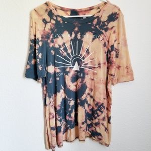 Loose fitting tye-dyed shirt